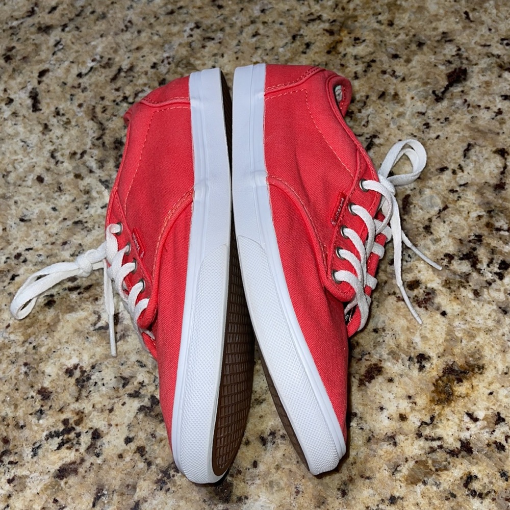 Vans - Picture 4 of 8
